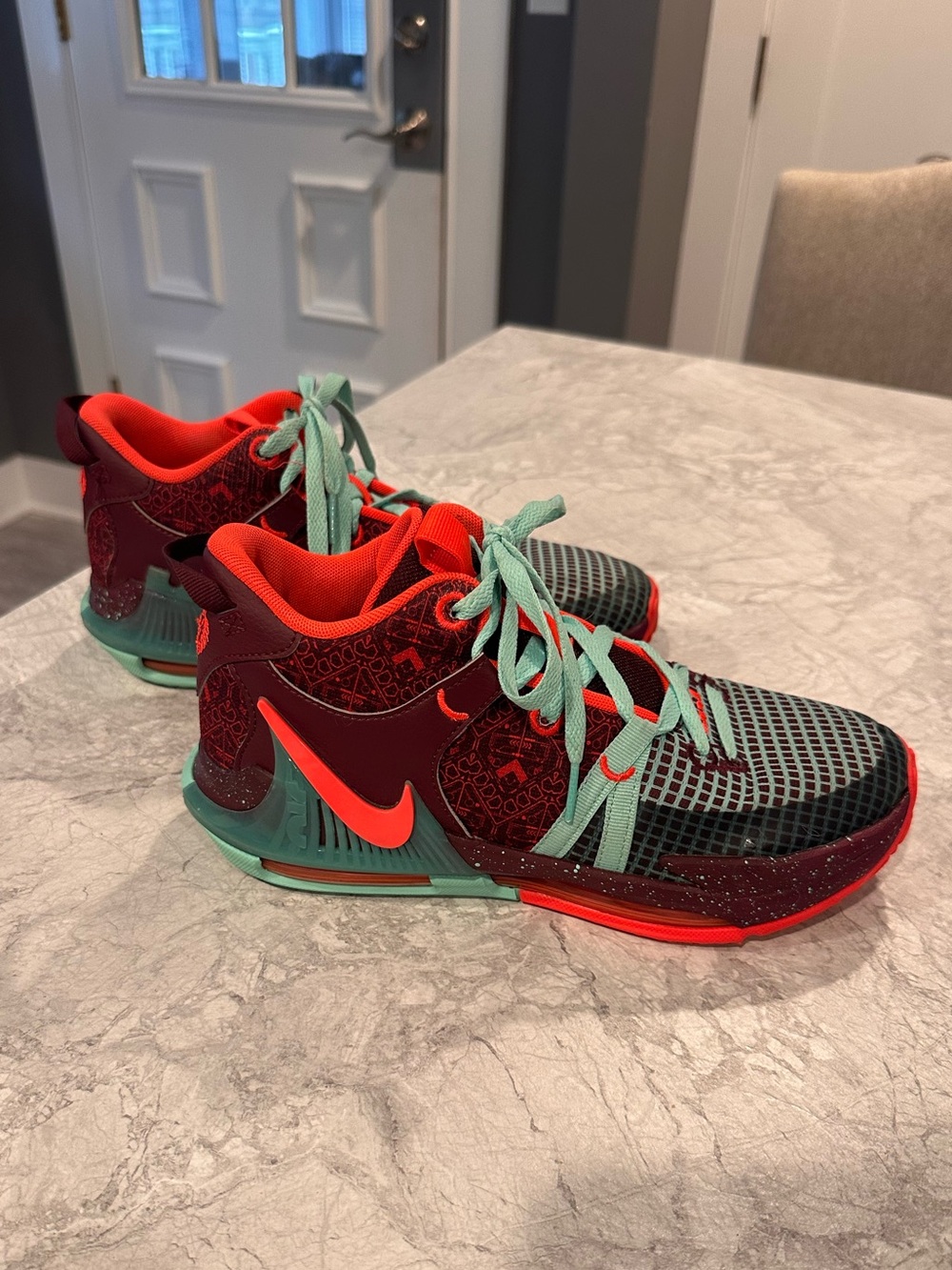Nike LeBron Witness 7 SE